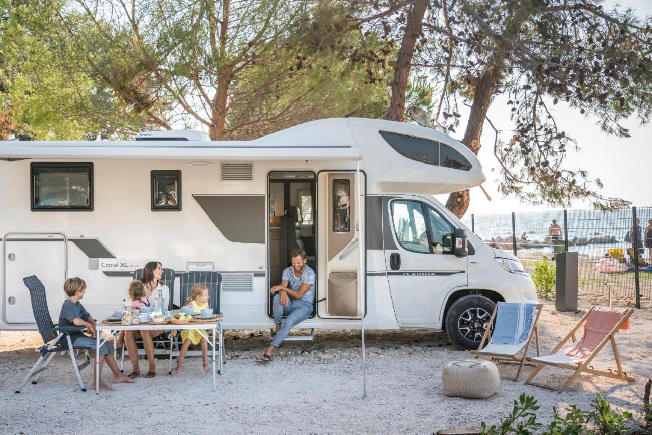 Falkensteiner Premium Mobile Homes And Camping Zara Esterno foto